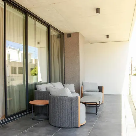 New Modern & Terrace 公寓 *